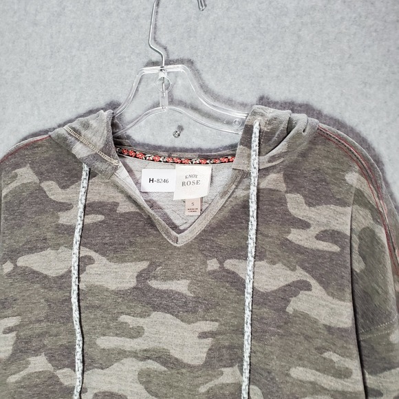 Knox Rose Women Sweatshirt Small Green Camo Hoodie V Neck Pullover - Picture 7 of 7